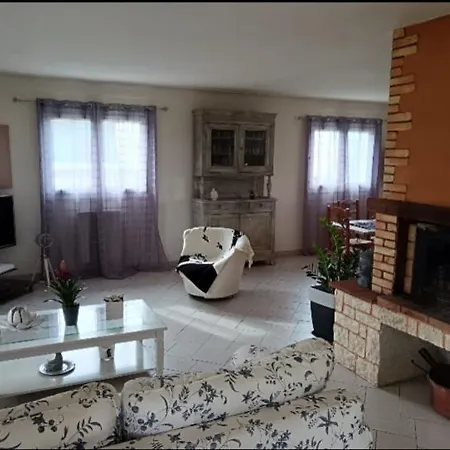 Villa, Proche Centre Daire