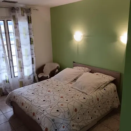 Lejlighed Villa, Proche Centre